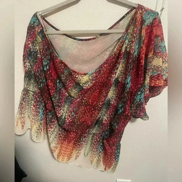 A.N.A. Red Pink Abstract Print One Shoulder Flutter Sleeve Peplum Blouse Top M - Picture 3 of 4